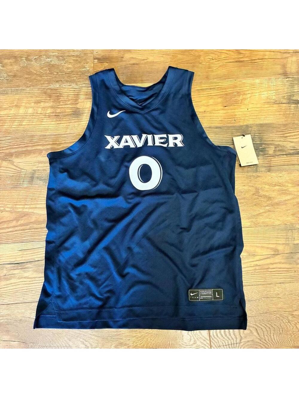 Nike Xavier Musketeers navy blue basketball jersey size L